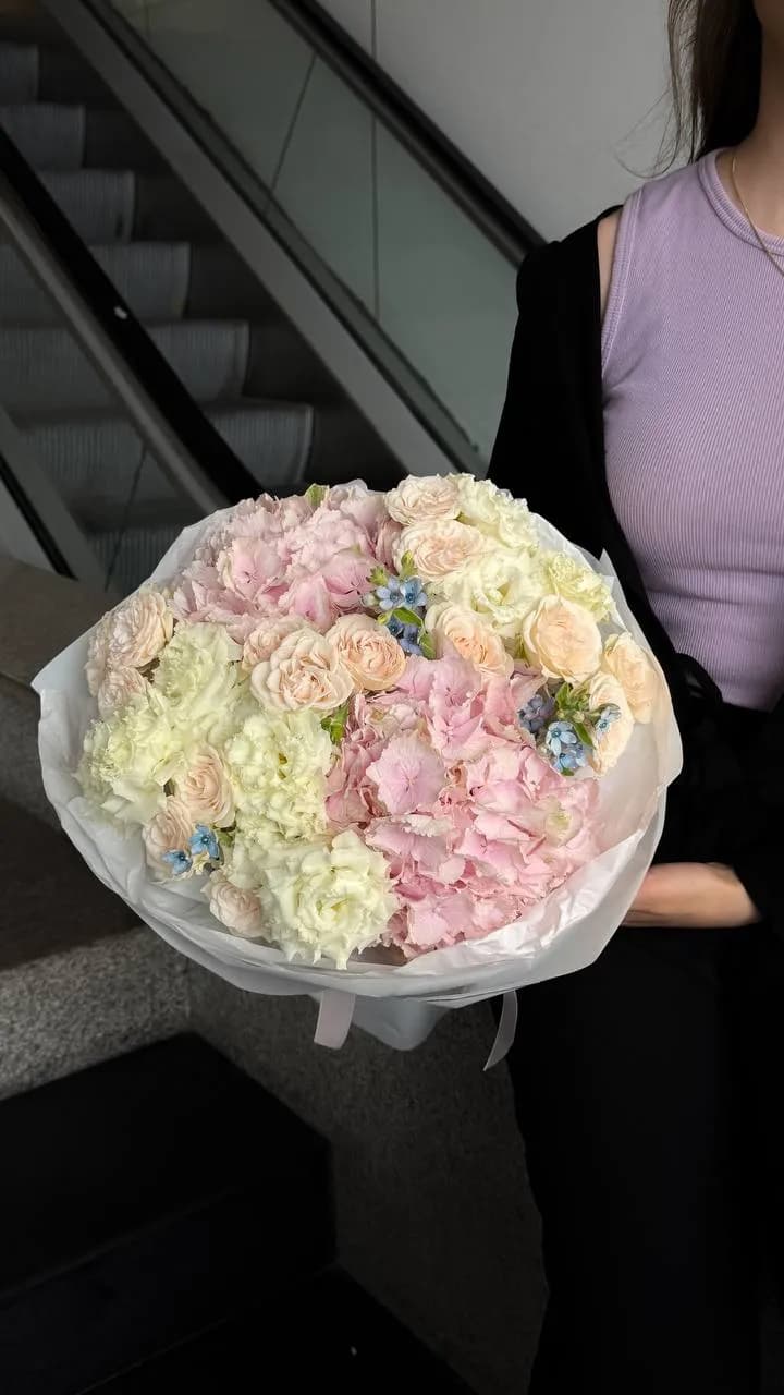 Soft Petal Mix — авторський букет від WTF! Дніпро